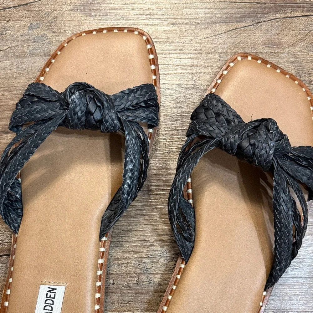 Steve Madden Black Knotted Women's Sandals - Picture 5 of 9
